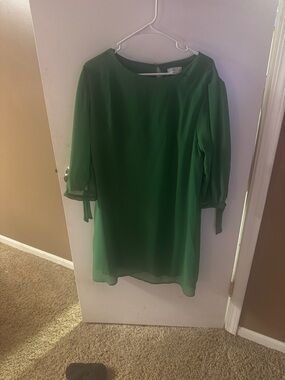 Sweet Pea by Stacy Frati Emerald Green Sleeveless Shift Dress
